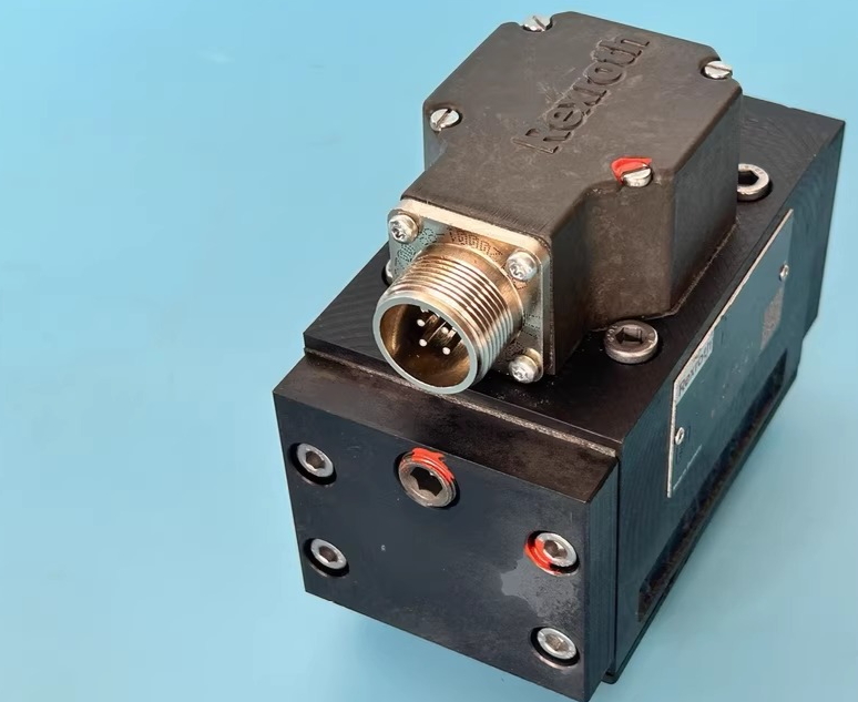  Rexroth_R901020256_Servo_Proportional_Directional_Valve_4WS2EM10-5X_60B11ET315K8DV