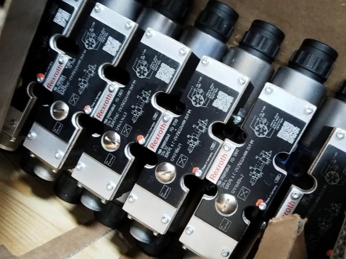 Rexroth R900958848 Proportional Pressure Reducing Valve 3DREPE6C-2X/25EG24N9K31/F1M